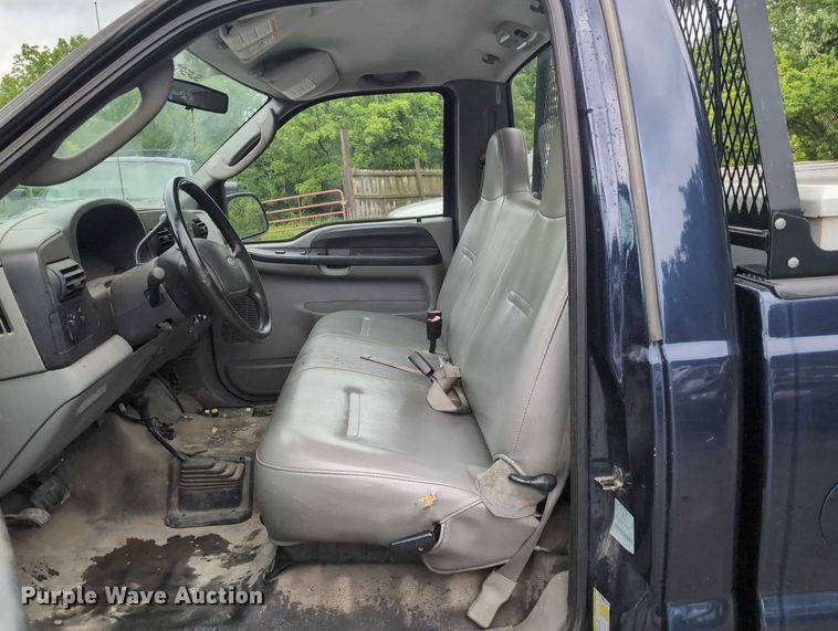 image for item FH6140 2007 Ford F250 Super Duty XL pickup truck