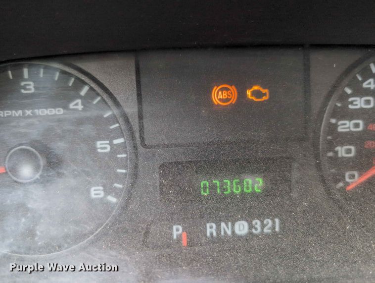 image for item FH6140 2007 Ford F250 Super Duty XL pickup truck