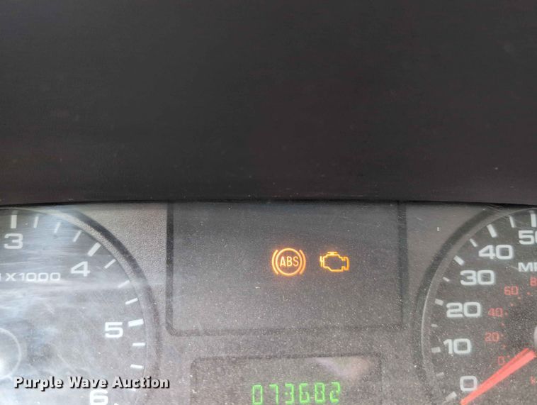 image for item FH6140 2007 Ford F250 Super Duty XL pickup truck