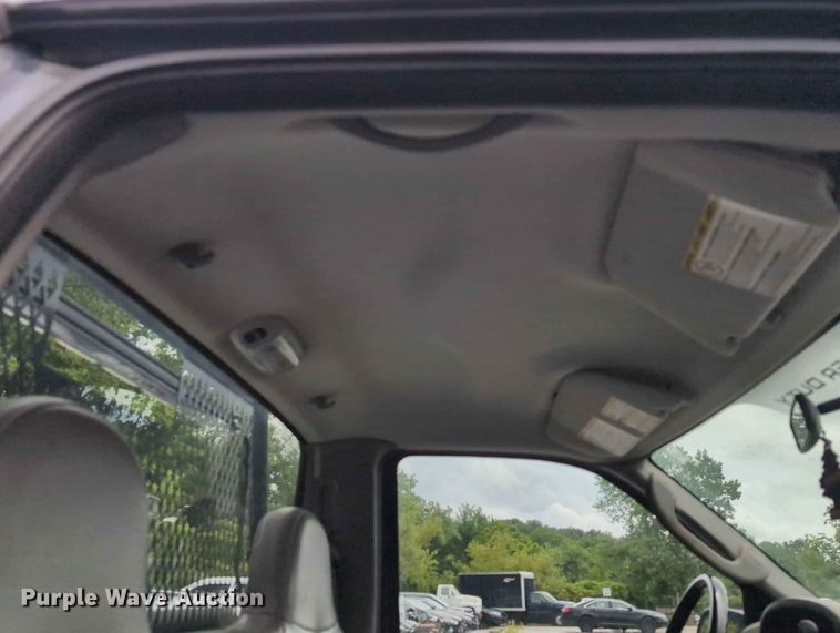 image for item FH6140 2007 Ford F250 Super Duty XL pickup truck