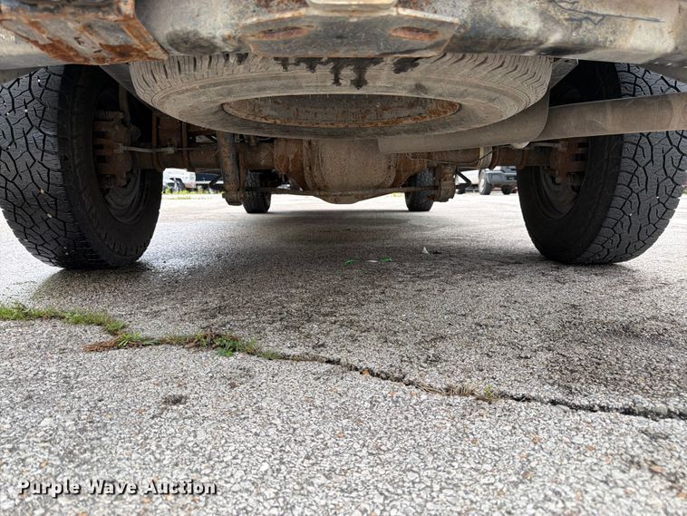 image for item FH6141 2010 Ford F250 Super Duty pickup truck