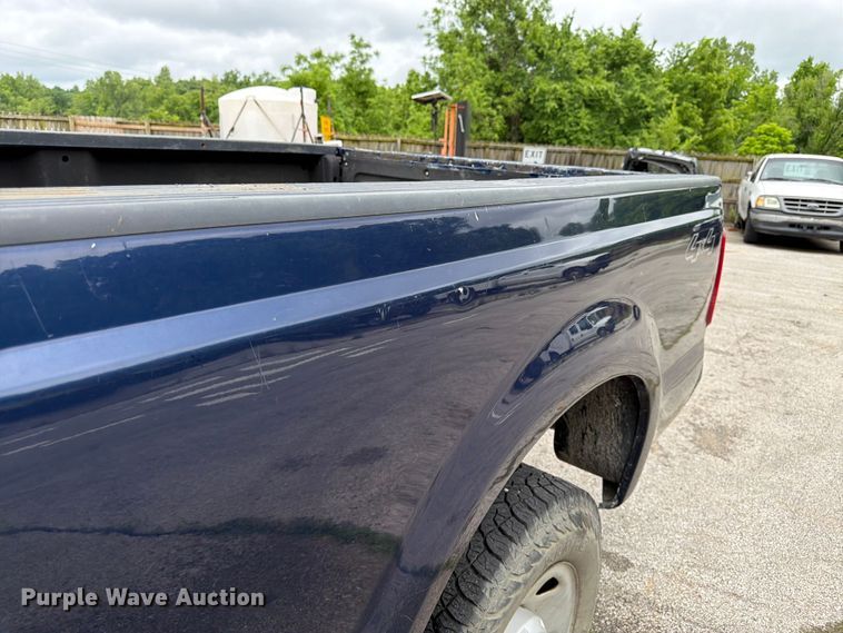 image for item FH6141 2010 Ford F250 Super Duty pickup truck