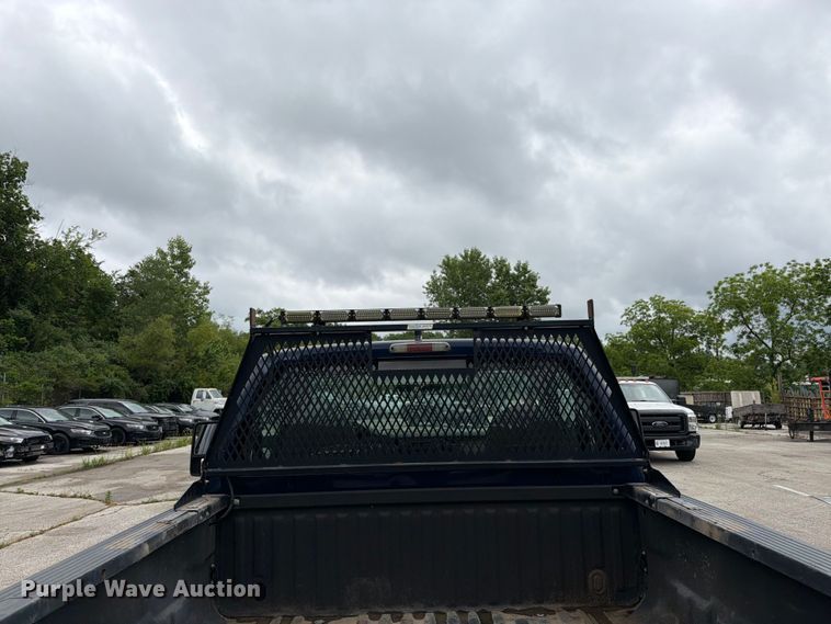 image for item FH6141 2010 Ford F250 Super Duty pickup truck