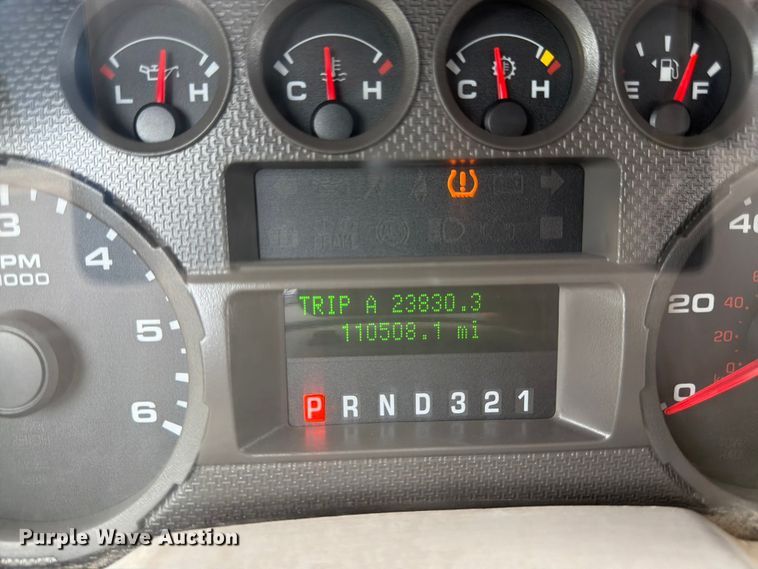 image for item FH6141 2010 Ford F250 Super Duty pickup truck