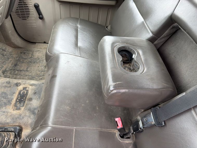 image for item FH6141 2010 Ford F250 Super Duty pickup truck