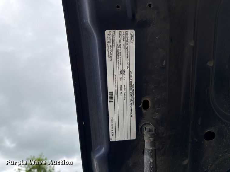 image for item FH6141 2010 Ford F250 Super Duty pickup truck