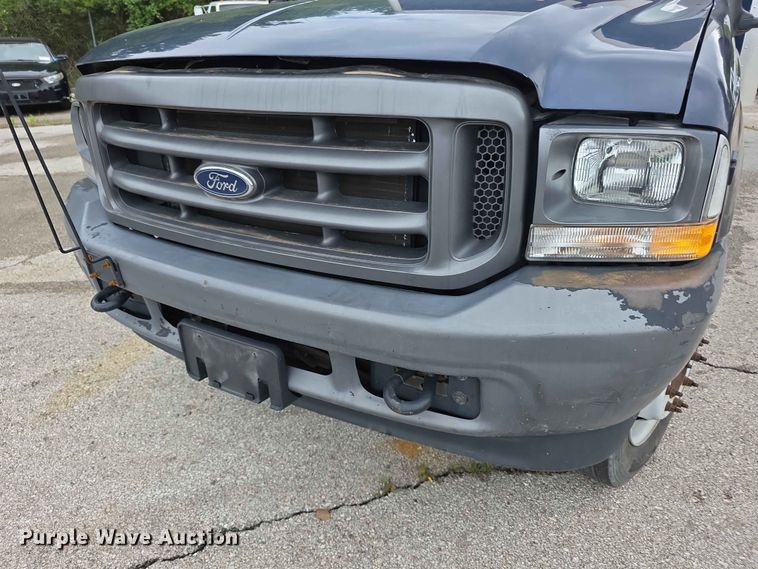 image for item FH6143 2002 Ford F450 Super Duty XL box truck