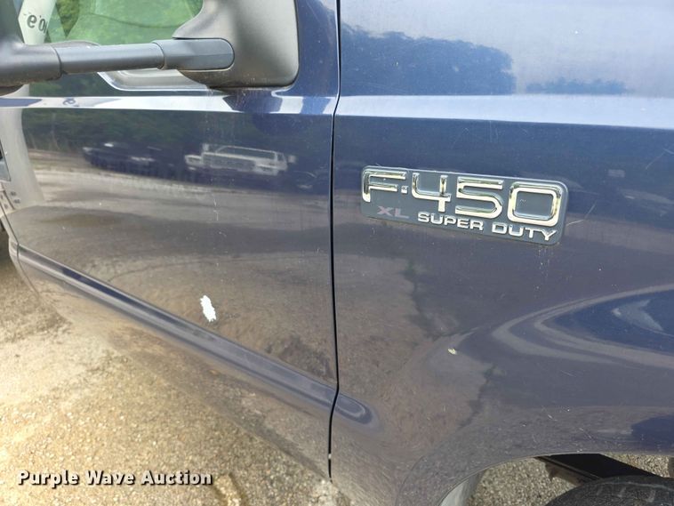 image for item FH6143 2002 Ford F450 Super Duty XL box truck