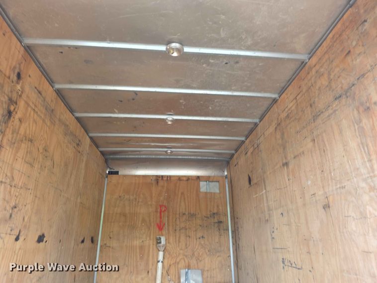 image for item FH6143 2002 Ford F450 Super Duty XL box truck