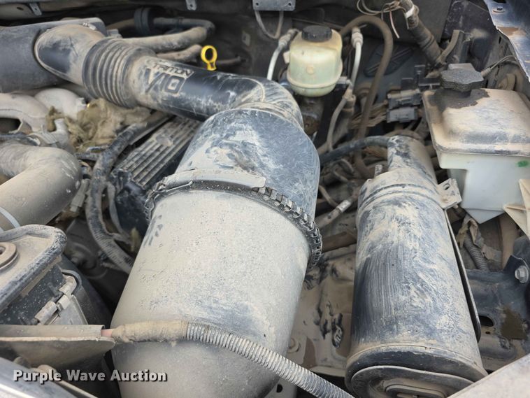 image for item FH6143 2002 Ford F450 Super Duty XL box truck