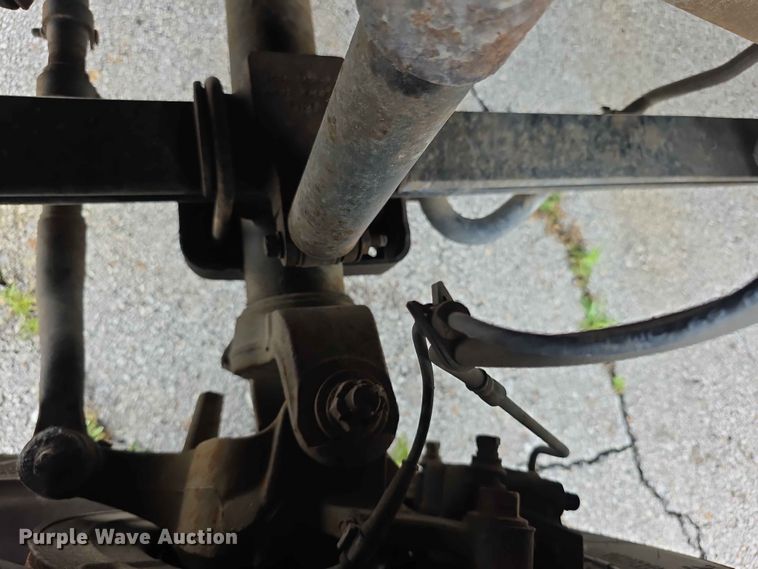 image for item FH6143 2002 Ford F450 Super Duty XL box truck
