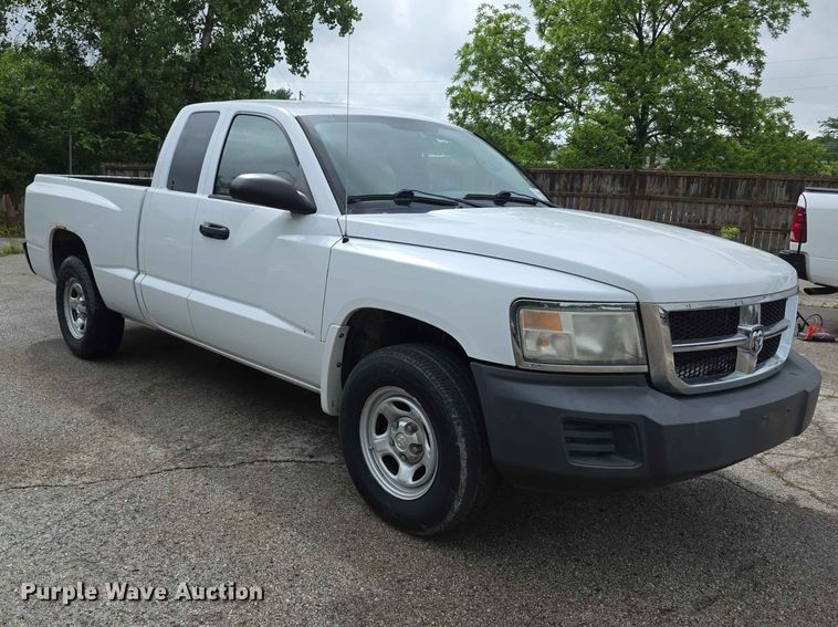 image for item FH6144 2008 Dodge Dakota Ext. Cab pickup truck