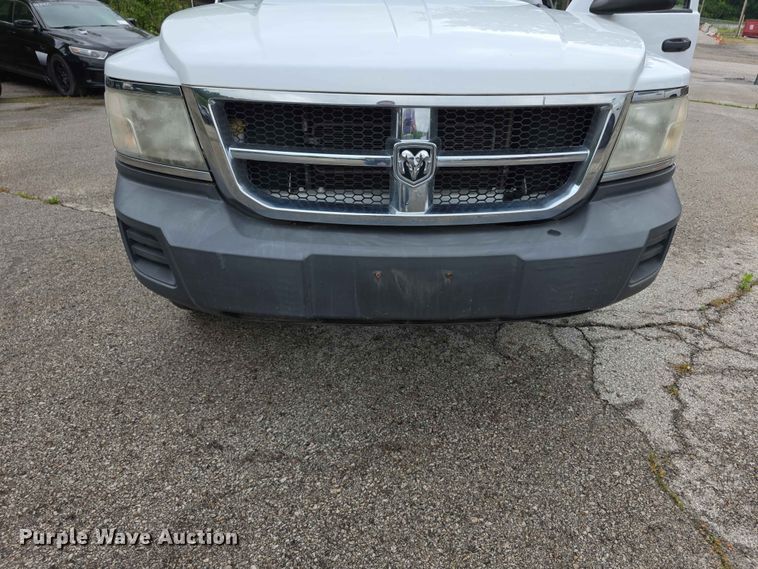 image for item FH6144 2008 Dodge Dakota Ext. Cab pickup truck
