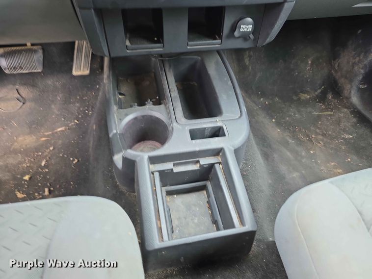 image for item FH6144 2008 Dodge Dakota Ext. Cab pickup truck