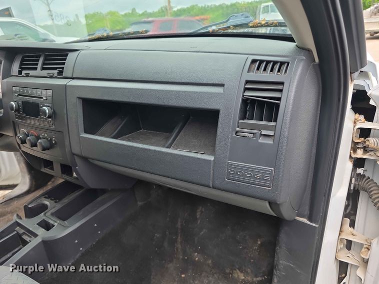 image for item FH6144 2008 Dodge Dakota Ext. Cab pickup truck