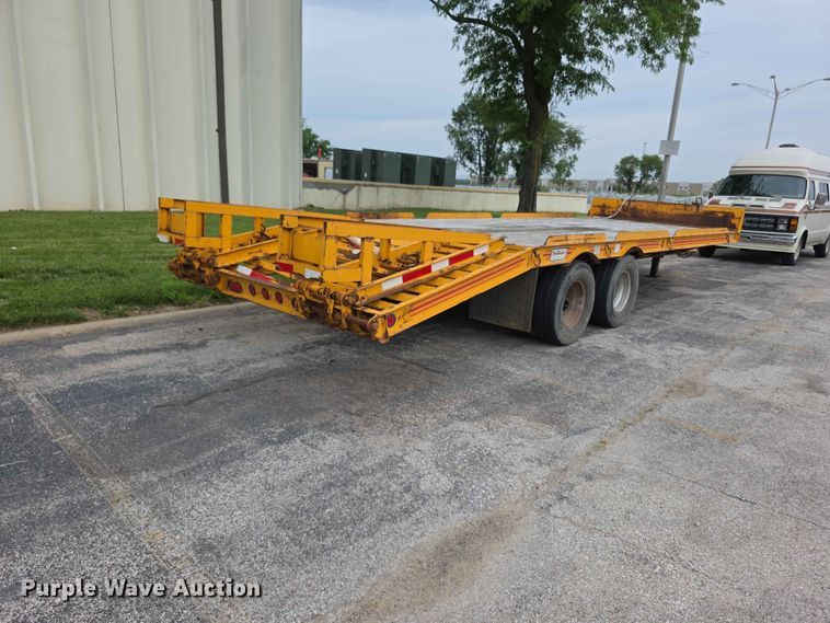 image for item FH6218 1999 Holden HCZ24KT equipment trailer