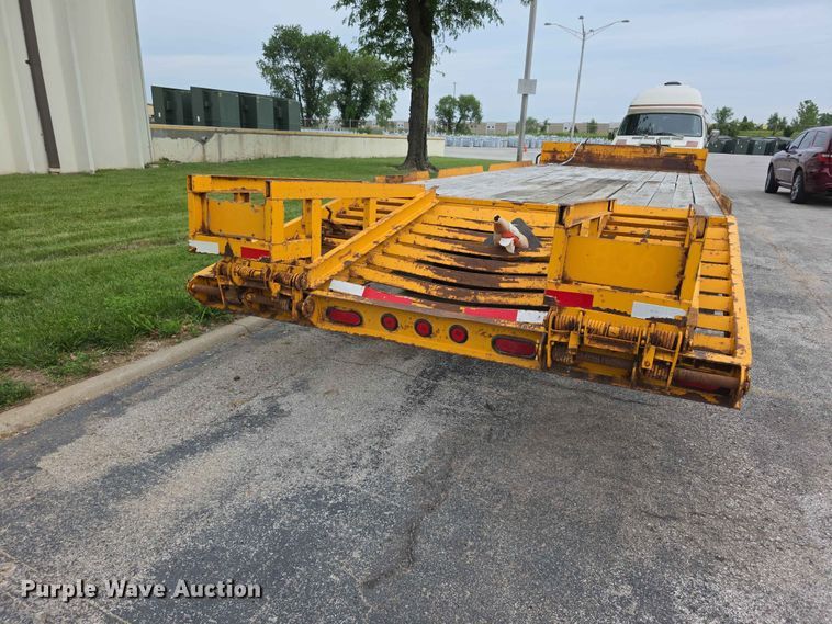 image for item FH6218 1999 Holden HCZ24KT equipment trailer