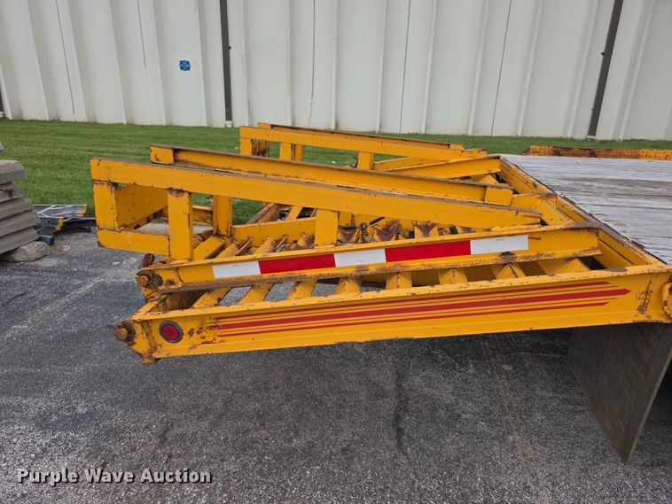 image for item FH6218 1999 Holden HCZ24KT equipment trailer