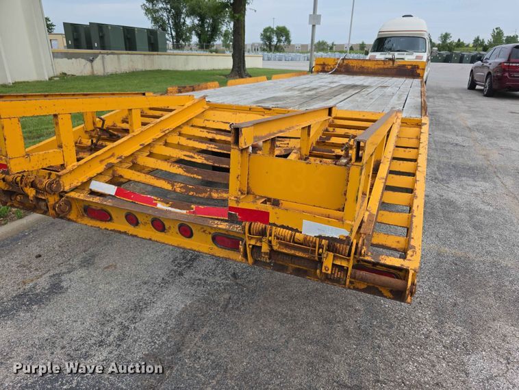 image for item FH6218 1999 Holden HCZ24KT equipment trailer