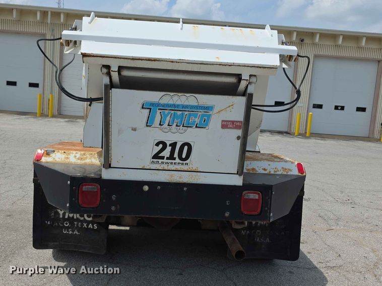 image for item FH6220 1992 GMC Sierra C3500 street sweeper truck
