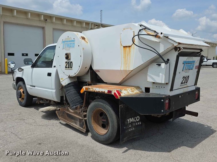 image for item FH6220 1992 GMC Sierra C3500 street sweeper truck