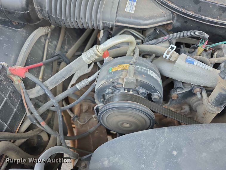 image for item FH6220 1992 GMC Sierra C3500 street sweeper truck