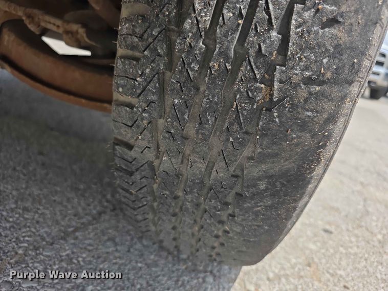 image for item FH6220 1992 GMC Sierra C3500 street sweeper truck
