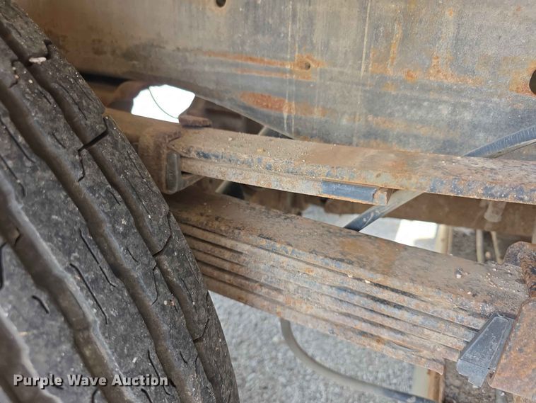 image for item FH6220 1992 GMC Sierra C3500 street sweeper truck