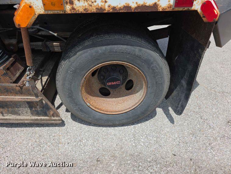 image for item FH6220 1992 GMC Sierra C3500 street sweeper truck