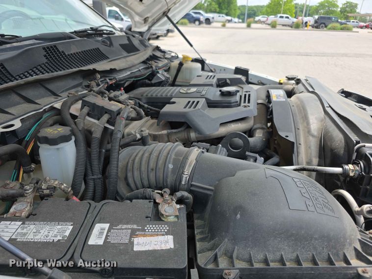 image for item FH6221 2015 Dodge Ram 5500HD bucket truck