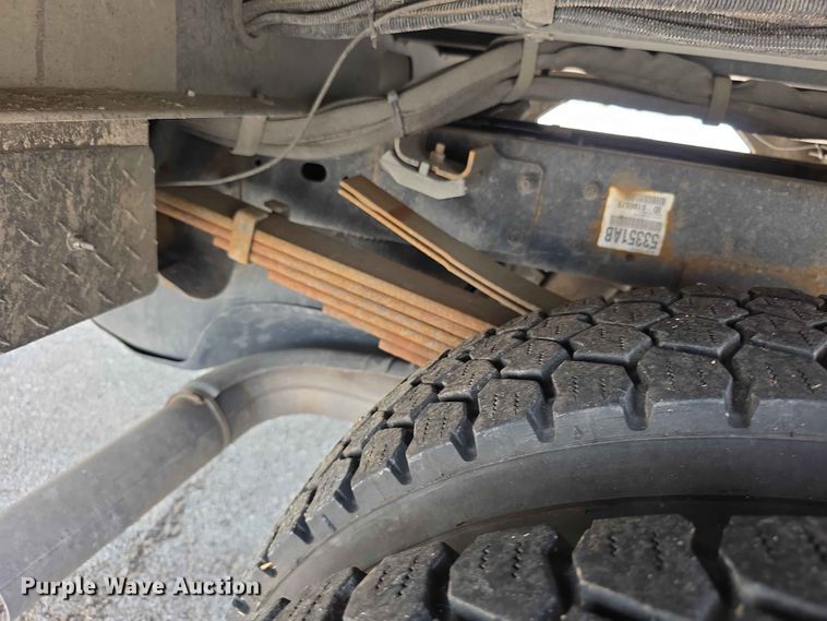 image for item FH6221 2015 Dodge Ram 5500HD bucket truck