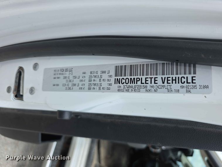 image for item FH6221 2015 Dodge Ram 5500HD bucket truck