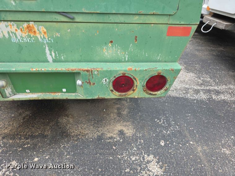 image for item FH6222 1991 Sullair 185DPQJD air compressor