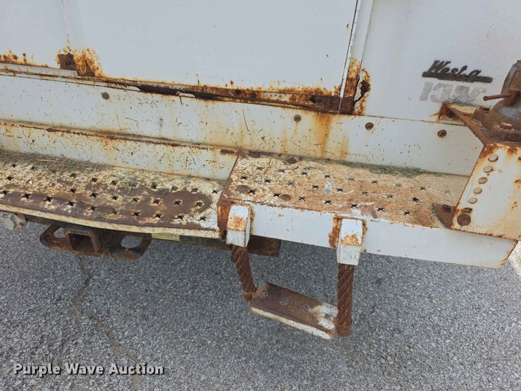 image for item FH6224 2005 GMC C5500 utility / service truck
