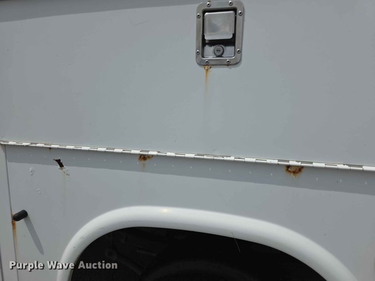 image for item FH6224 2005 GMC C5500 utility / service truck