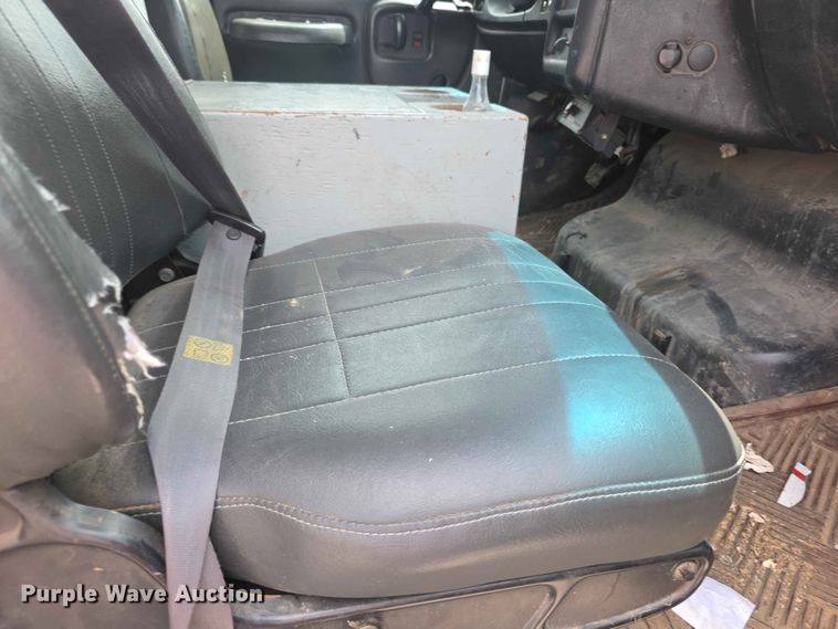 image for item FH6224 2005 GMC C5500 utility / service truck