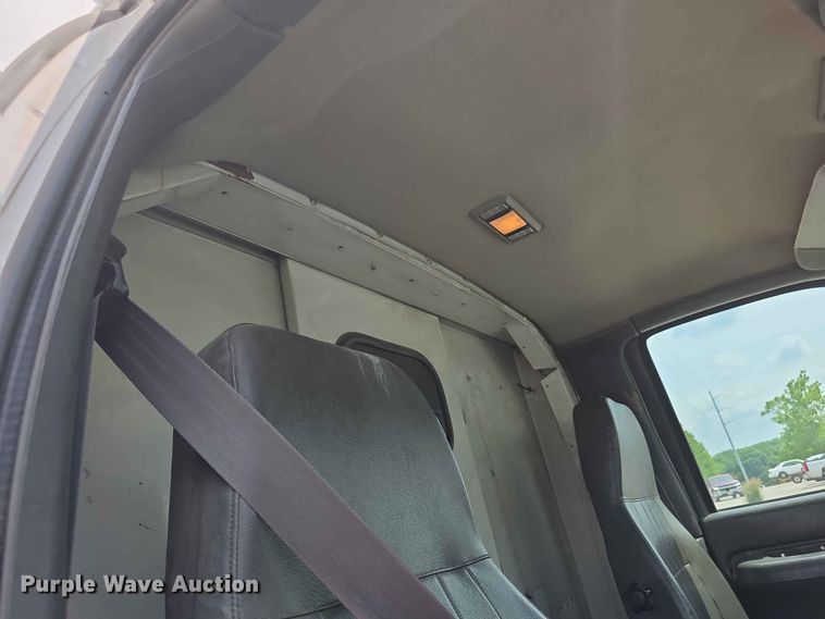 image for item FH6224 2005 GMC C5500 utility / service truck