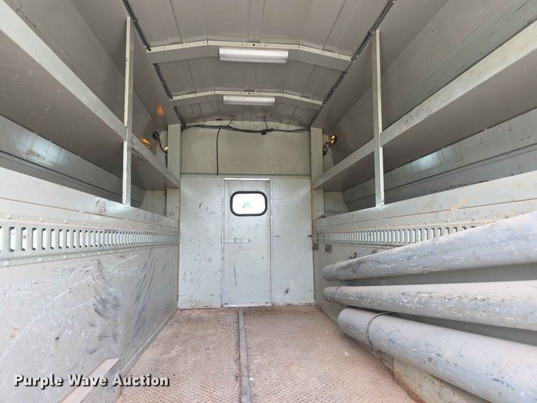 image for item FH6224 2005 GMC C5500 utility / service truck