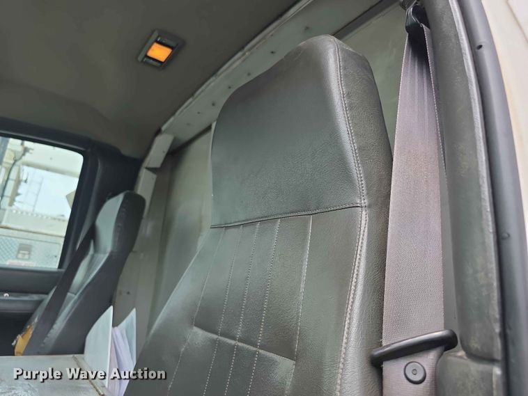 image for item FH6224 2005 GMC C5500 utility / service truck