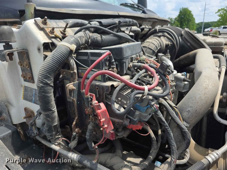 image for item FH6224 2005 GMC C5500 utility / service truck