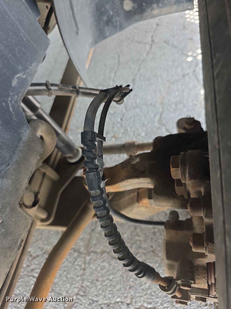 image for item FH6224 2005 GMC C5500 utility / service truck