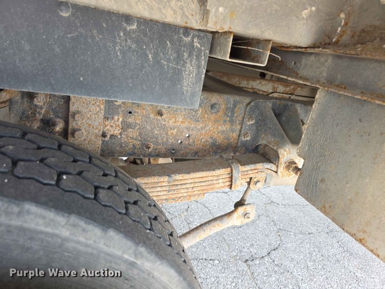 image for item FH6224 2005 GMC C5500 utility / service truck