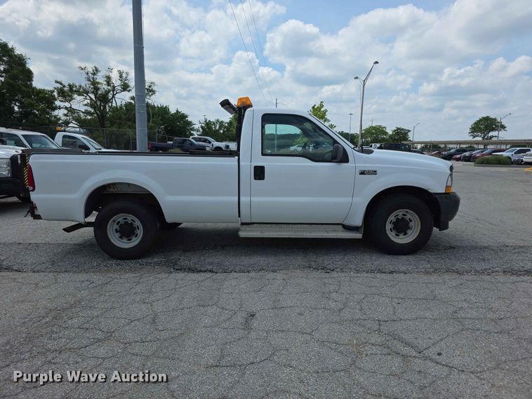 image for item FH6225 2003 Ford F250 Super Duty pickup truck