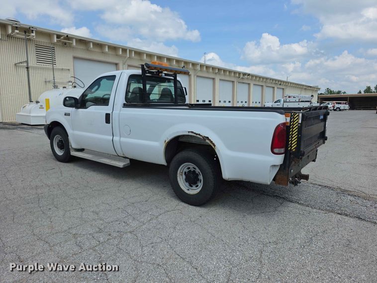 image for item FH6225 2003 Ford F250 Super Duty pickup truck