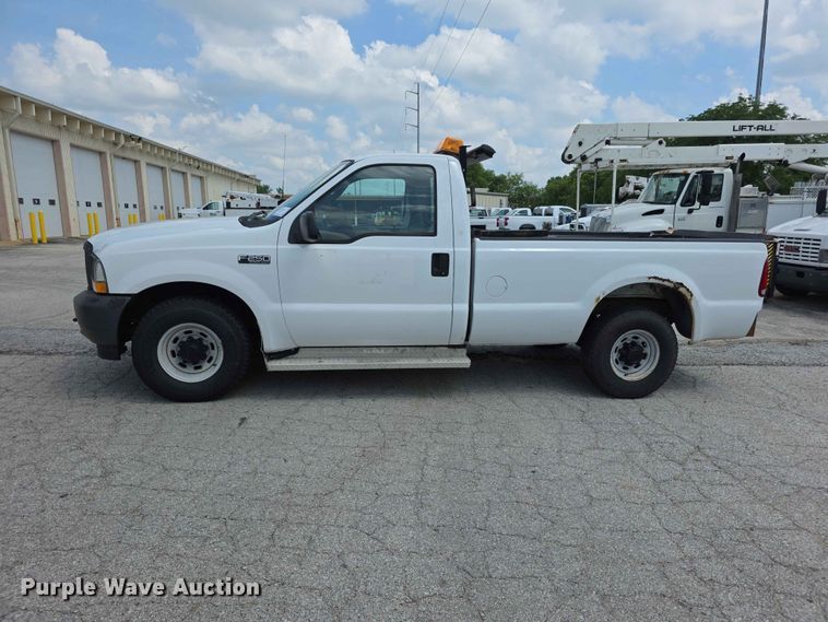 image for item FH6225 2003 Ford F250 Super Duty pickup truck