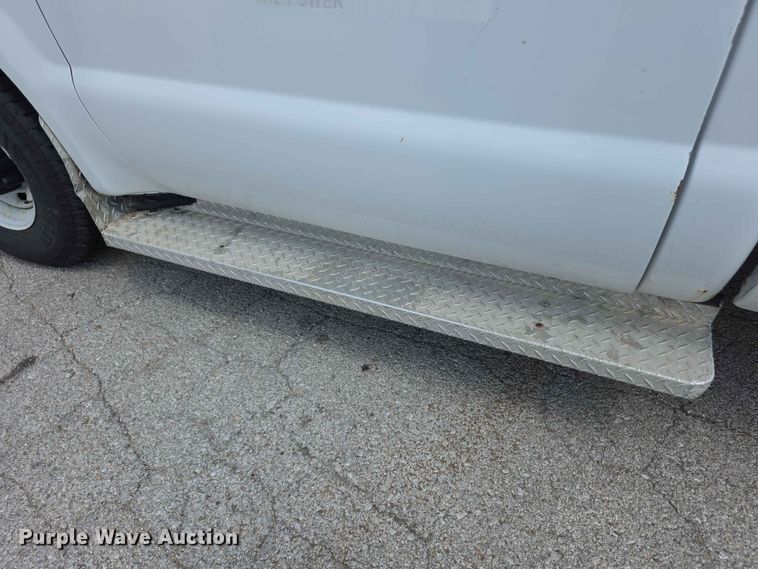 image for item FH6225 2003 Ford F250 Super Duty pickup truck