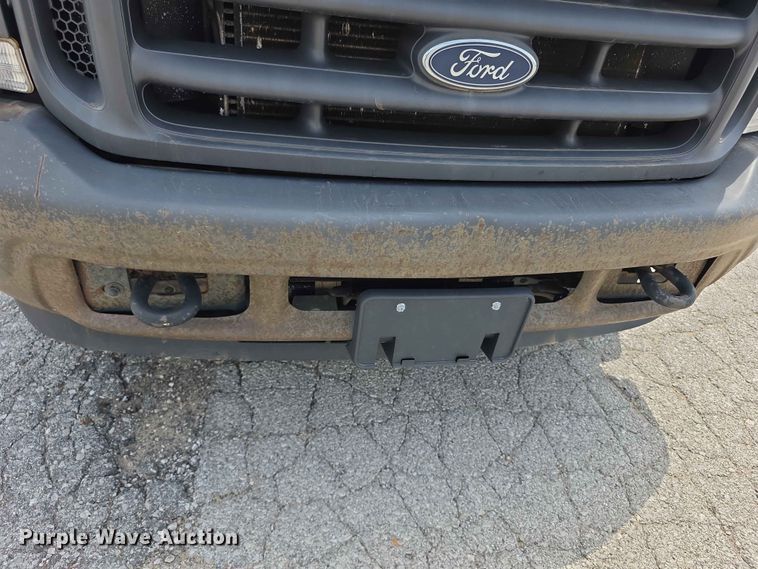 image for item FH6225 2003 Ford F250 Super Duty pickup truck