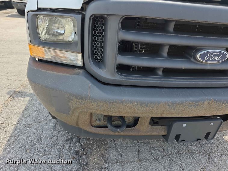 image for item FH6225 2003 Ford F250 Super Duty pickup truck