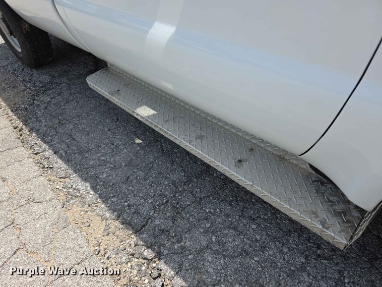 image for item FH6225 2003 Ford F250 Super Duty pickup truck