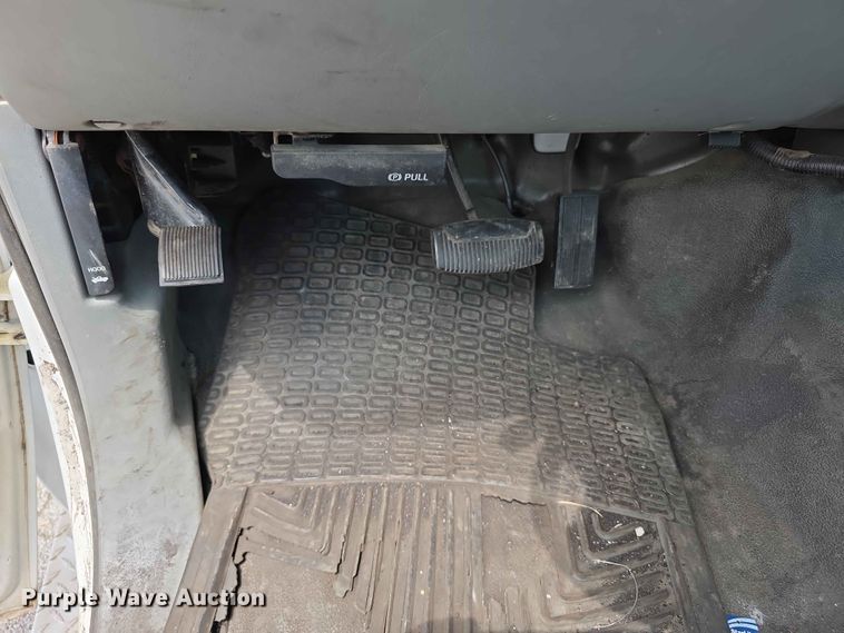 image for item FH6225 2003 Ford F250 Super Duty pickup truck